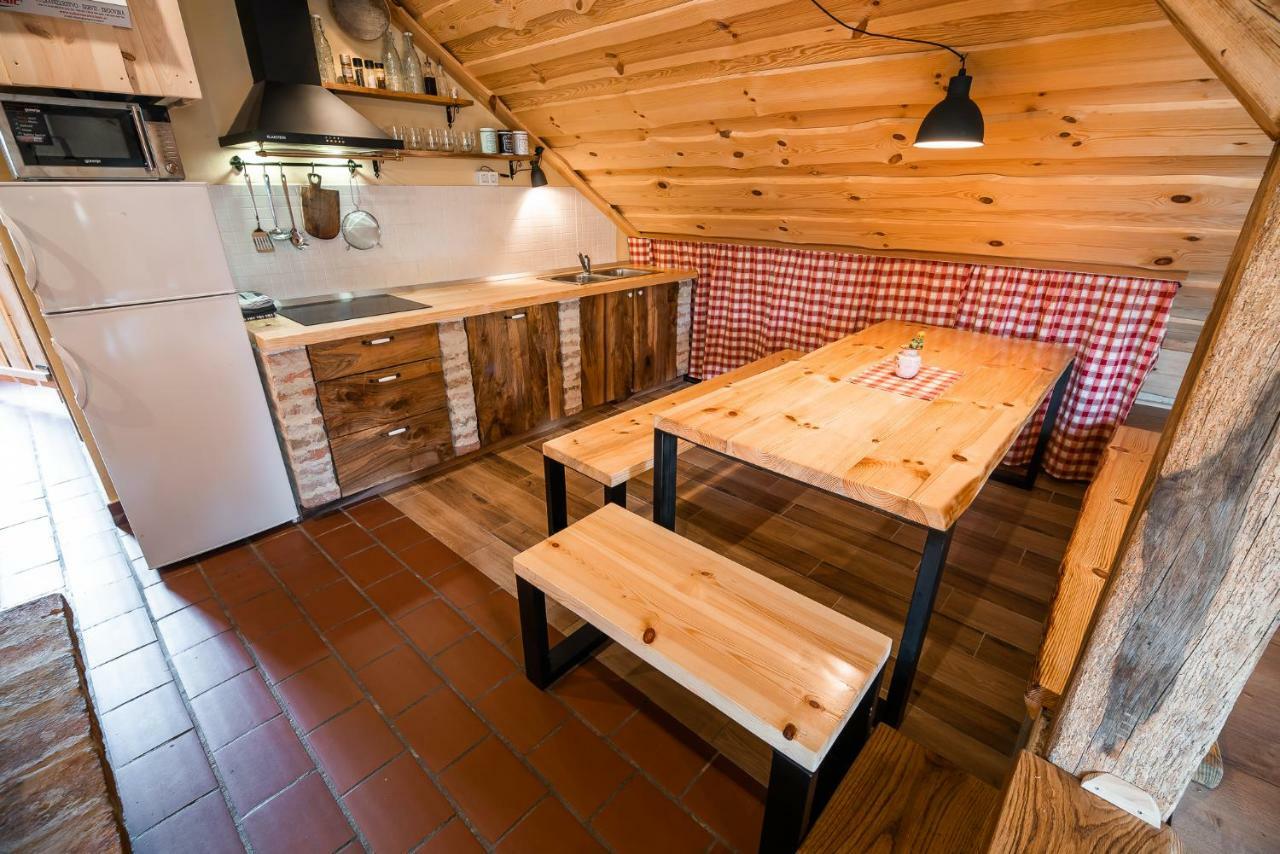 Apartment With Sauna Pr' Geci Dobova المظهر الخارجي الصورة