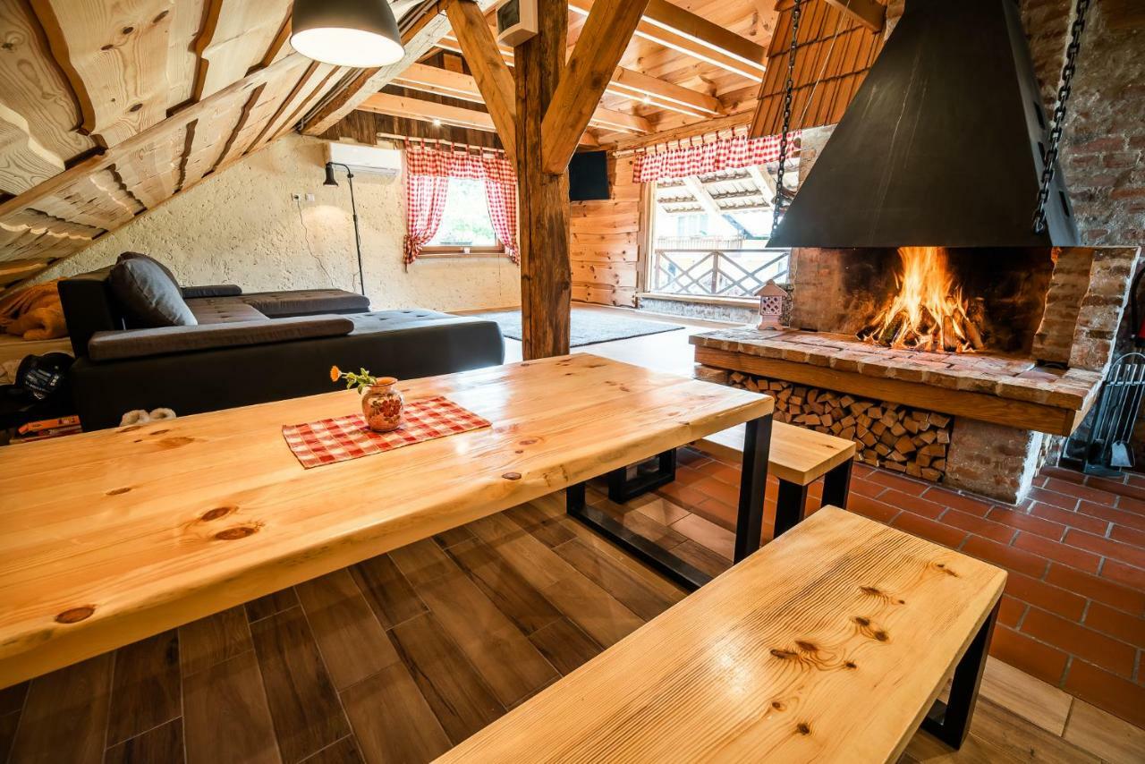 Apartment With Sauna Pr' Geci Dobova المظهر الخارجي الصورة